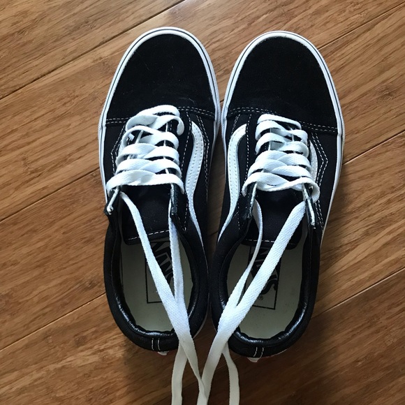 Vans Shoes - SIZE 7 OLD SKOOL VANS BLACK